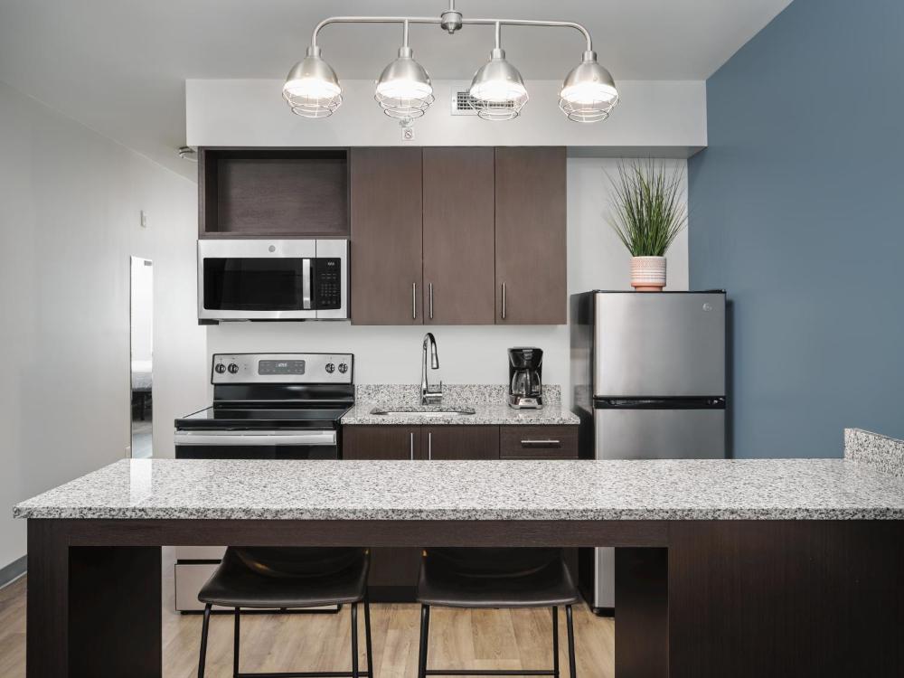 stayAPT Suites Atlanta-Lithia Springs
